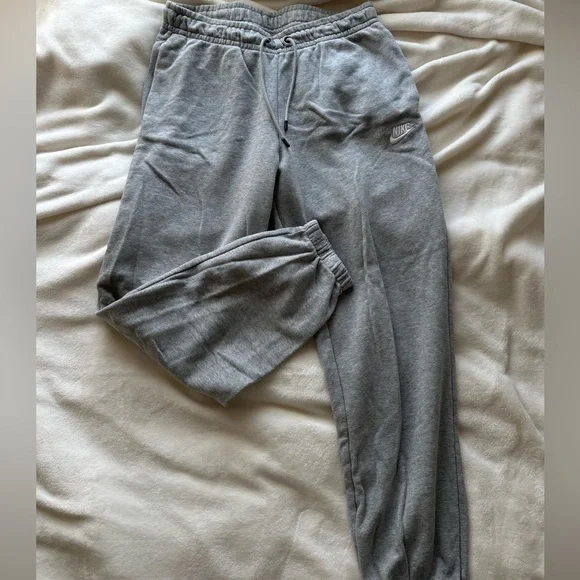 nike gray sweatpants - Picture 1 of 2